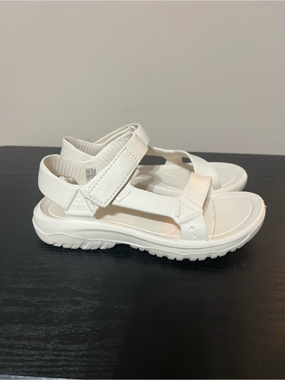 Teva Hurricane Drift Sandals Beige Off White Women's Sz 7